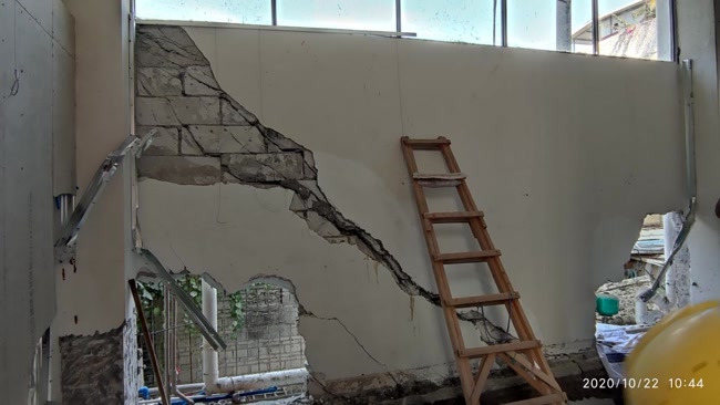 房屋建筑混凝土施工裂缝产生的原因及预防技术