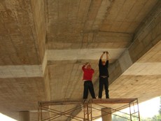 广州番禺鱼窝头跨线桥伸缩缝更换维修加固工程